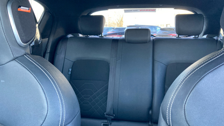 Nissan Juke 1.0 DiG-T Tekna 5dr Petrol Hatchback